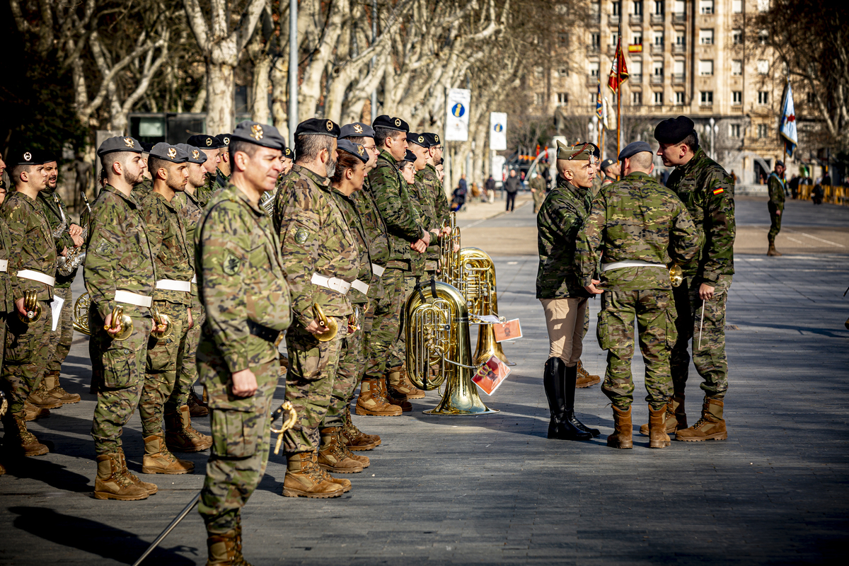 Ensayos del desfile del 375 aniversario del regimiento Farnesio del ejército de Tierra al que acudirá el Rey Felipe VI   / JONATHAN TAJES