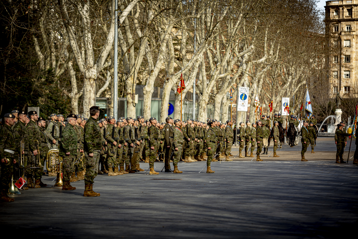 Ensayos del desfile del 375 aniversario del regimiento Farnesio del ejército de Tierra al que acudirá el Rey Felipe VI   / JONATHAN TAJES