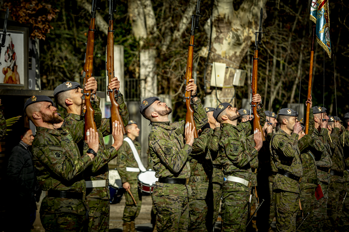 Ensayos del desfile del 375 aniversario del regimiento Farnesio del ejército de Tierra al que acudirá el Rey Felipe VI   / JONATHAN TAJES