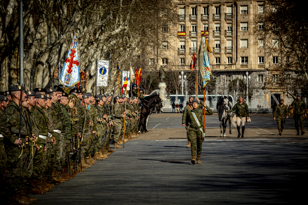 Ensayos del desfile del 375 aniversario del regimiento Farnesio del ejército de Tierra al que acudirá el Rey Felipe VI   / JONATHAN TAJES