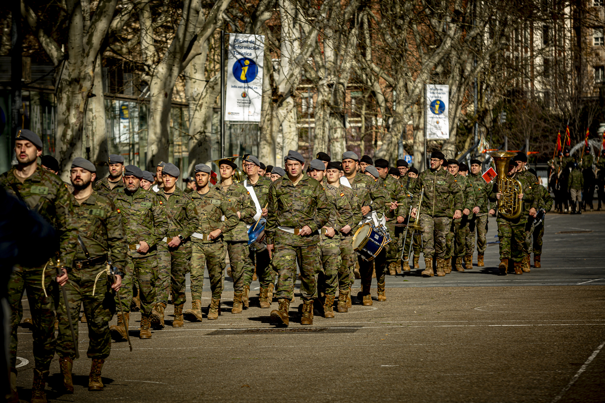 Ensayos del desfile del 375 aniversario del regimiento Farnesio del ejército de Tierra al que acudirá el Rey Felipe VI   / JONATHAN TAJES