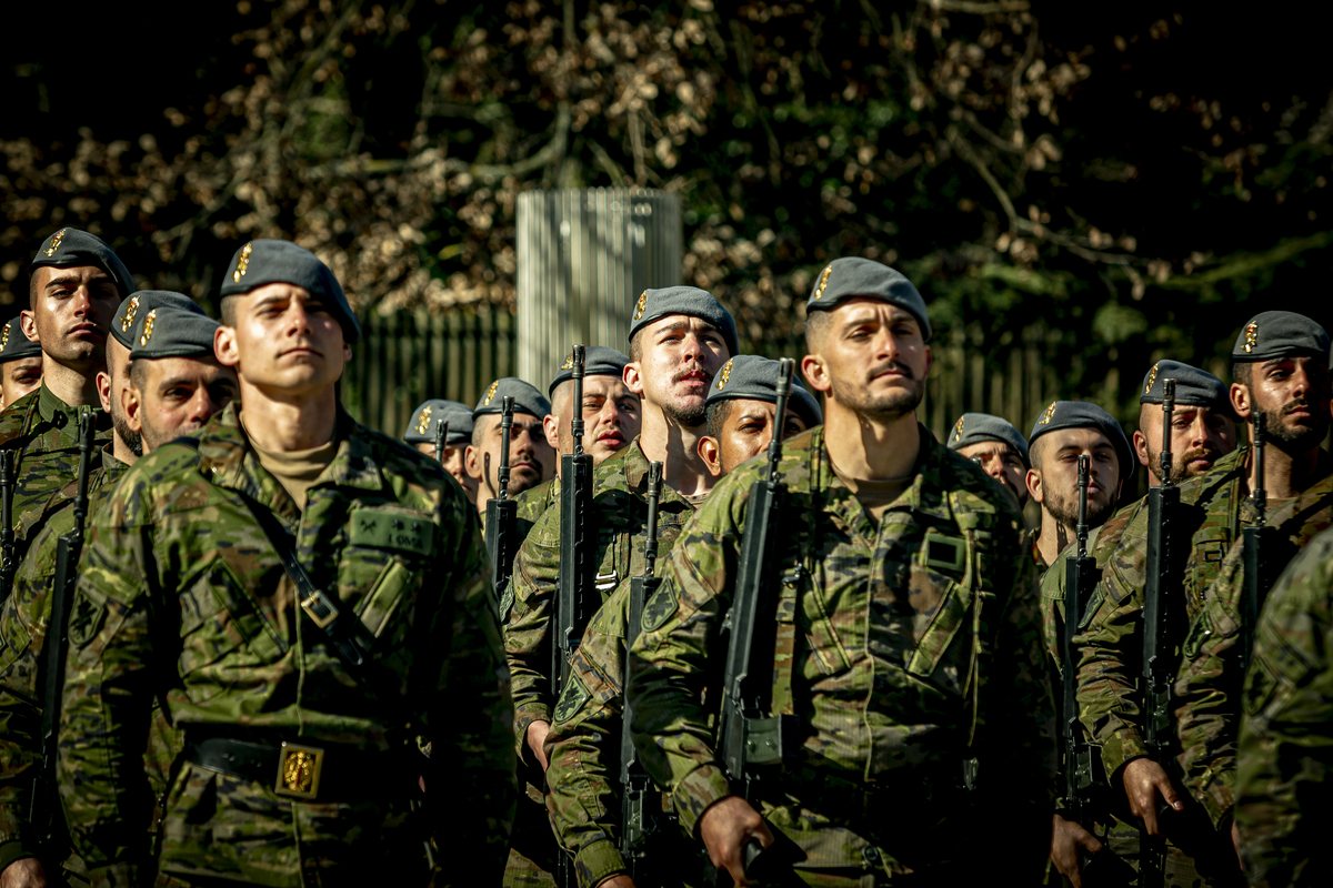 Ensayos del desfile del 375 aniversario del regimiento Farnesio del ejército de Tierra al que acudirá el Rey Felipe VI   / JONATHAN TAJES