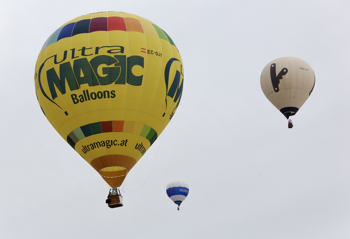 Los globos aerostáticos vuelven a llenar el cielo de Valladolid  / MONTSE ÁLVAREZ (FMD)