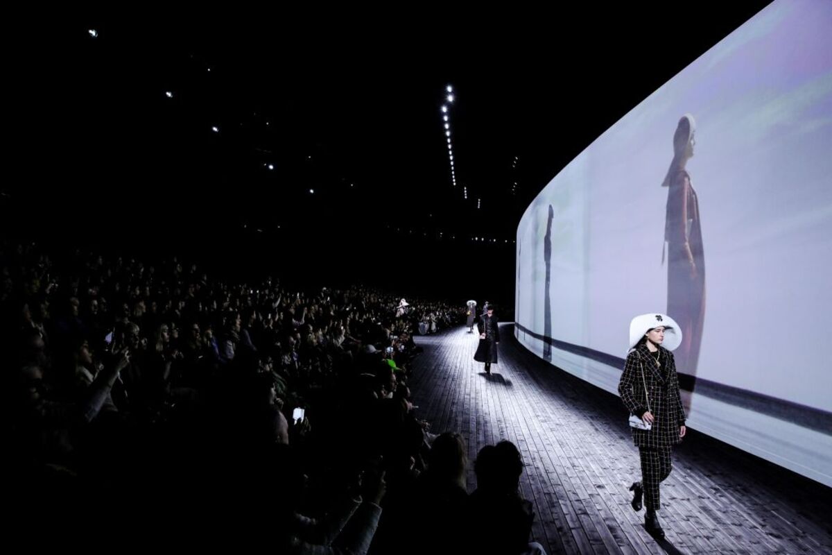 Chanel - Runway - Paris Women's Fashion Week Fall/Winter 2024/2025  / TERESA SUAREZ