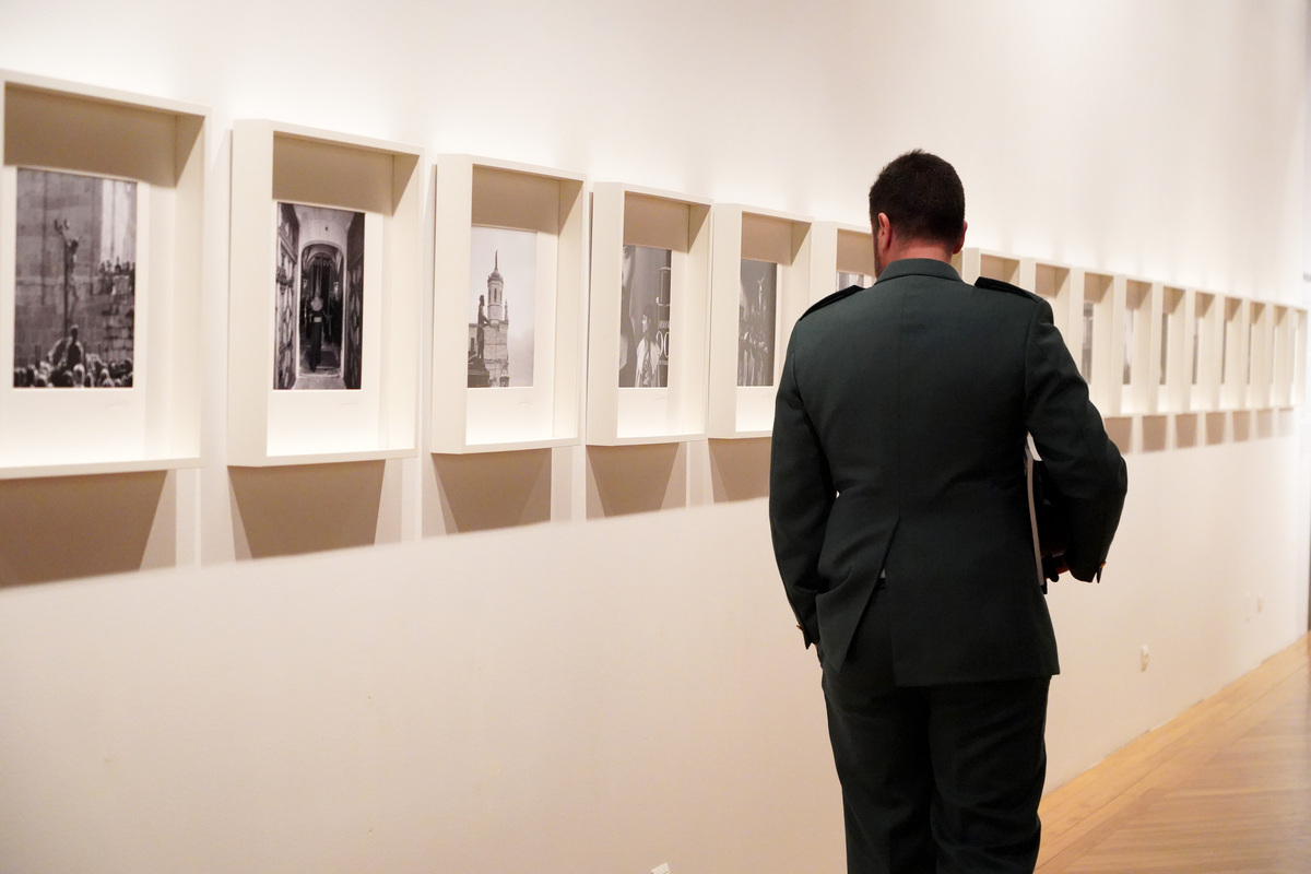 Exposición ‘Dramaturgia poliédrica. Cuatro décadas de pasión fotográfica’, del fotógrafo Chema Concellón  / LETICIA PÉREZ / ICAL