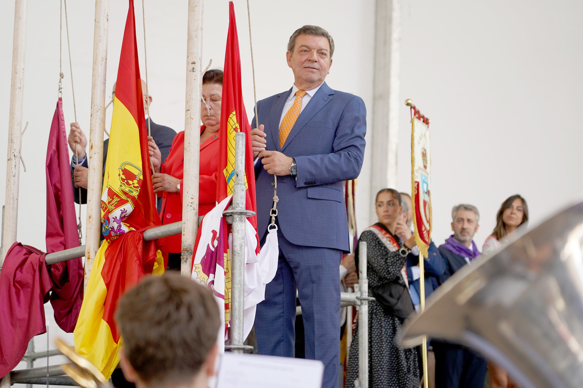 Inauguración oficial de la XLI Edición de la Feria de Folklore y Gastronomía de Valladolid  / LETICIA PÉREZ (ICAL)