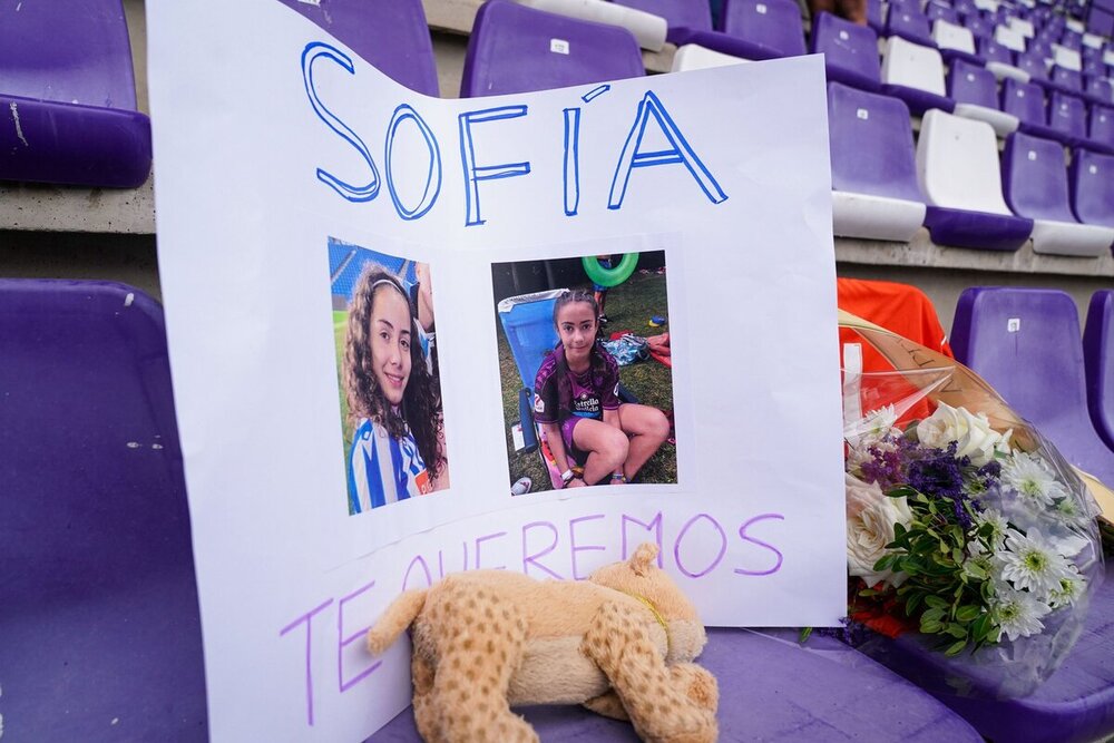 Homenaje por Sofía Oliva, la joven de 12 años que falleció hace dos semanas a causa de un fulgurante leucemia.