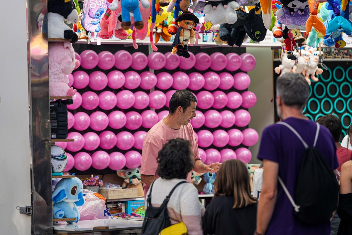 Atracciones de la Feria y Fiestas de la Virgen de San Lorenzo.  / RUBÉN ORTEGA