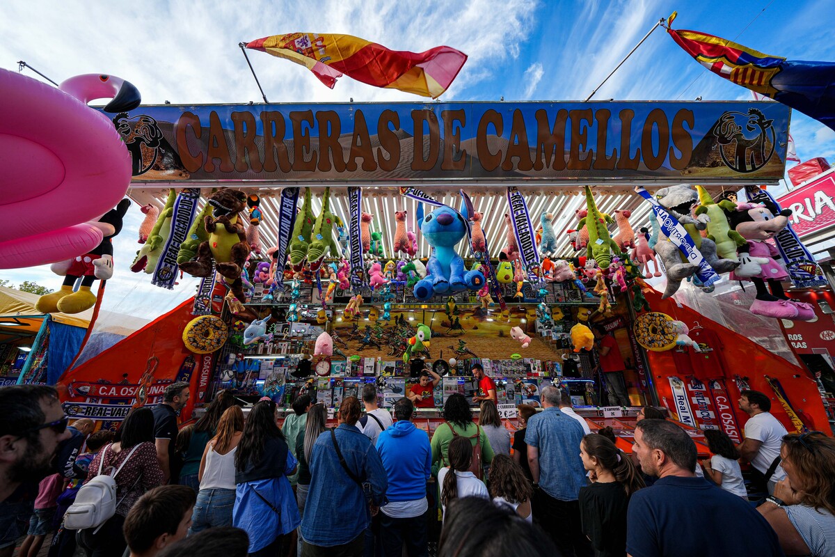 Atracciones de la Feria y Fiestas de la Virgen de San Lorenzo.  / RUBÉN ORTEGA