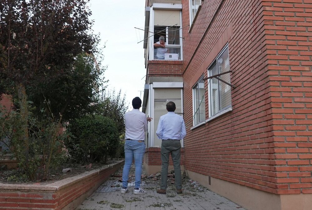 Visita del presidente de la Diputación a Medina de Rioseco, este domingo, para ver las consecuencias de la tormenta del sábado.