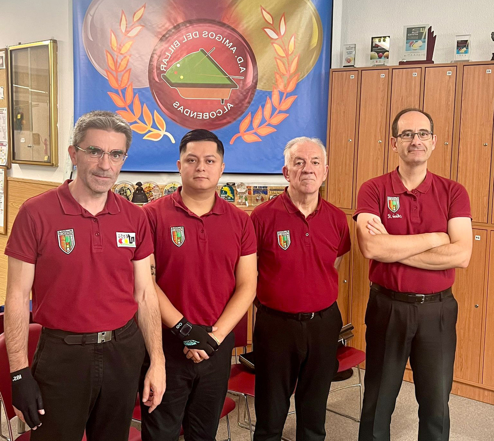 Salvador Díez, Ronald Rivera, Javier Herrero y Mario Rodríguez, del Club Billar Valladolid.