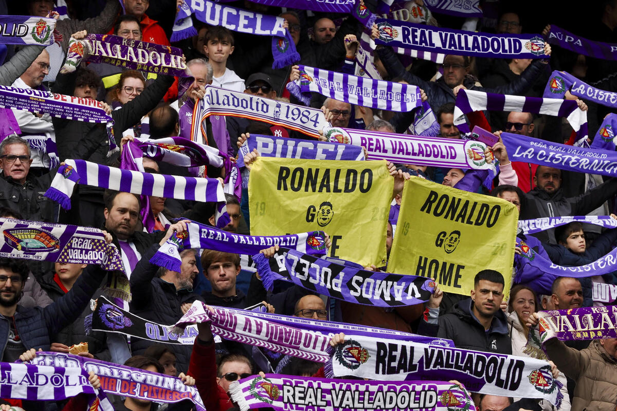 Partido entre el Real Valladolid y el Villarreal en el José Zorrilla.  / EFE