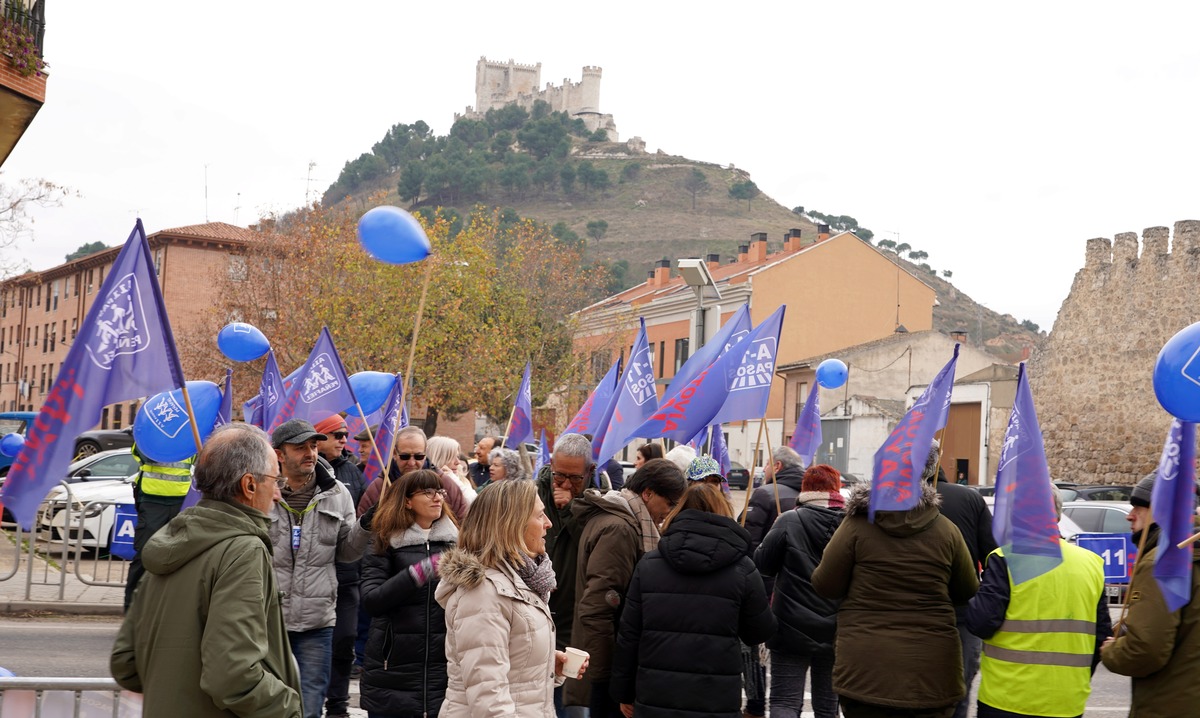 Acto reivindicativo-festivo de la Plataforma A11 Pasos de Peñafiel  / MIRIAM CHACÓN (ICAL)