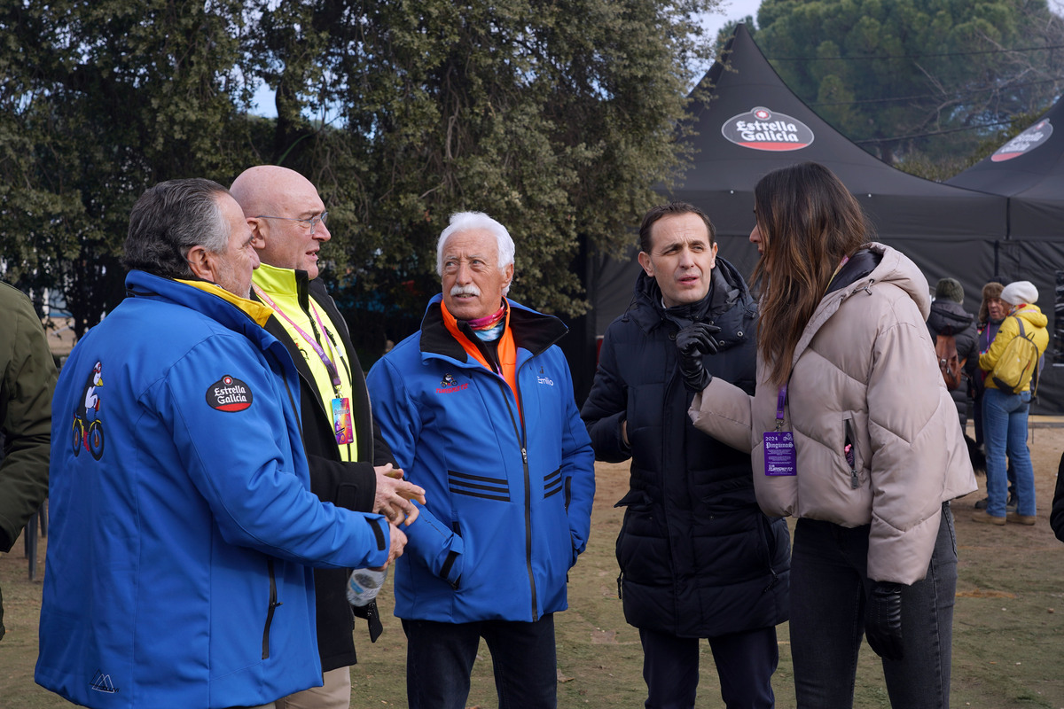 El alcalde de Valladolid y el presidente de la Diputación Provincial visitan la sede de Pingüinos 2024  / RUBÉN CACHO / ICAL