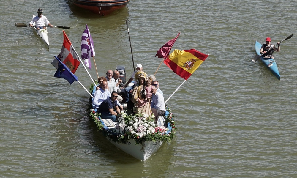 Procesión fluvial de la Virgen del Carmen.