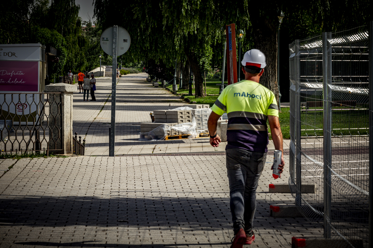 Obras del carril bici del paseo de Isabel la Católica  / JONATHAN TAJES