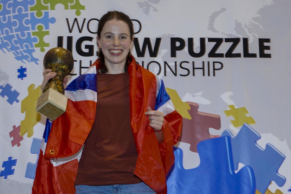 La noruega Kristin Thuv, campeona del mundo de puzzles 