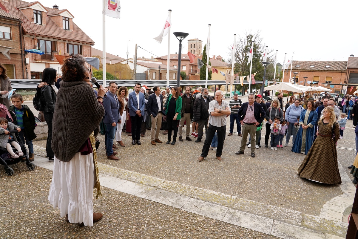 Festival Medieval en Fuensaldaña en homenaje a Edward Cooper.  / ICAL