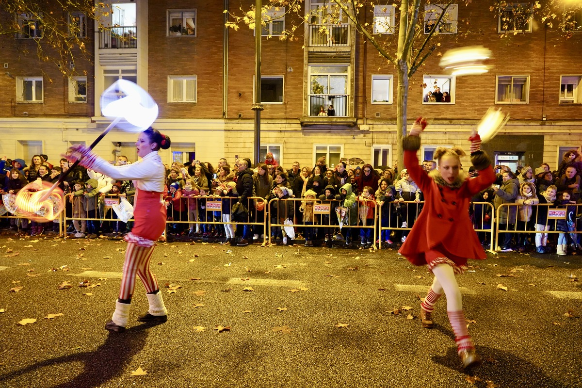 Cabalgata de los Reyes Magos en Valladolid.  / LETICIA PÉREZ / ICAL