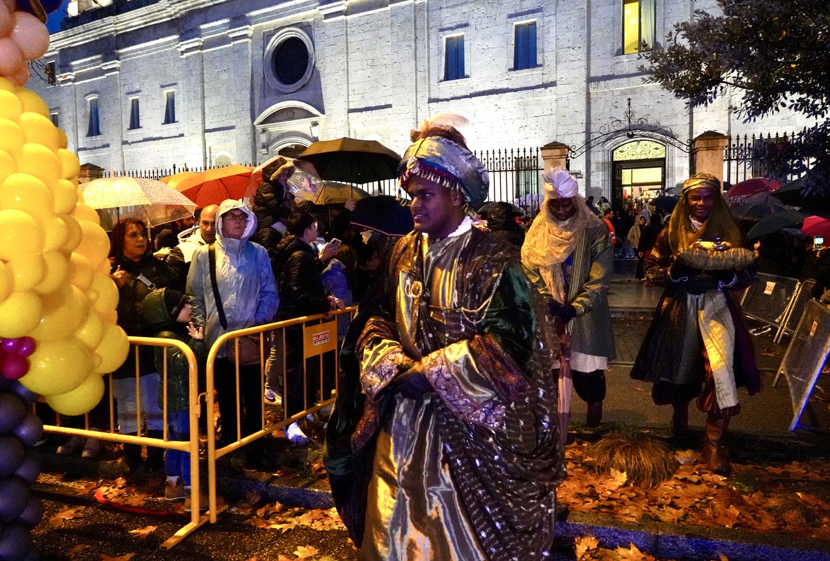 Cabalgata de los Reyes Magos en Valladolid.  / LETICIA PÉREZ / ICAL