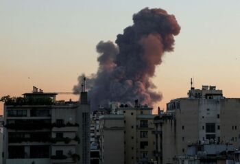 Israel bombardea 'la sede central' de Hezbolá en Beirut