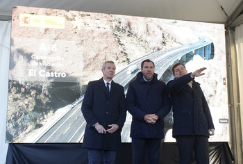 Puente inaugura la reapertura de la A-6 como 'conexión vital'