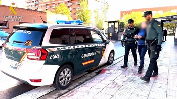 Detenida por dejar 3 días solo a su hijo para ir a Valladolid