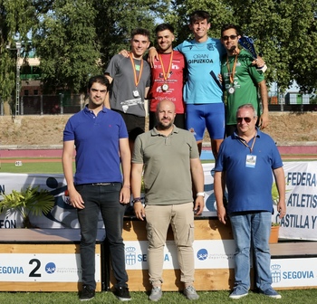 Los atletas vallisoletanos brillan en el Autonómico de Segovia