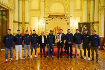 El alcalde celebra con el CLPV la Copa del Rey