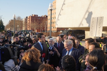 El PP traslada su apoyo a los agricultores frente a las Cortes