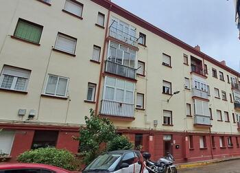 Adif pone a la venta mediante subasta un piso en Valladolid