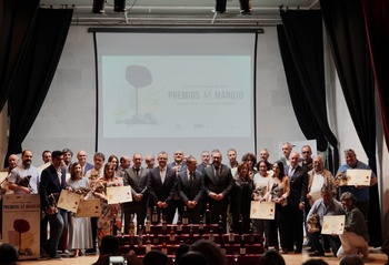 Un vino de Valladolid, bronce en los Premios Manojo