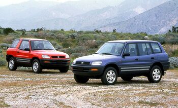 RAV4, 30 años siendo la referencia de Toyota