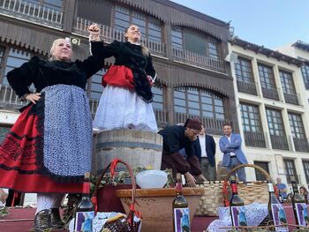 La Ribera del Duero rinde un  homenaje al primer vino