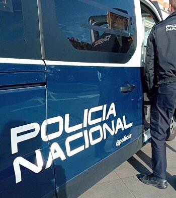 Detenido por amenazar con una navaja a un grupo de jóvenes