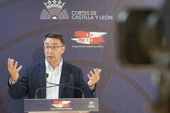 El PSOE exige a la Junta que asuma los contratos predoctorales