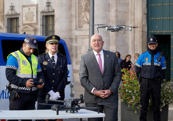 Carnero pone en valor la labor de la policía de barrio