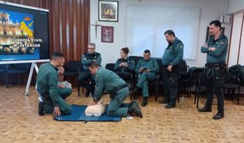 La Guardia Civil salva una vida en Laguna con un torniquete