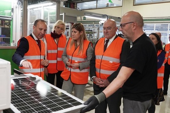 Signify Valladolid lanza nuevas luminarias solares