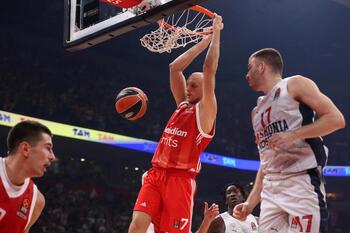 El Baskonia saca dudas de Belgrado

