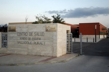 Un año de cárcel por agredir a dos facultativos en Renedo