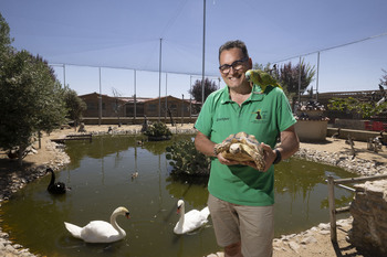 Un centro de acogida con más de 500 animales de cien especies