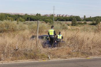 Un fallecido en una salida de vía en el Pinar de Antequera