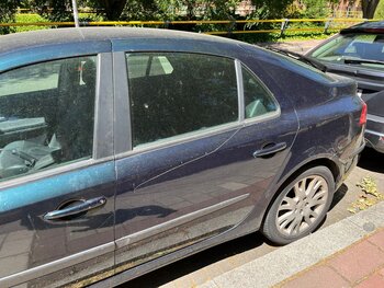 Detenido por rayar 20 coches con una navaja y un tornillo