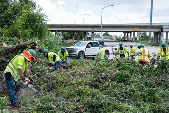 Trece muertos por el paso del huracán 'Beryl' por Houston