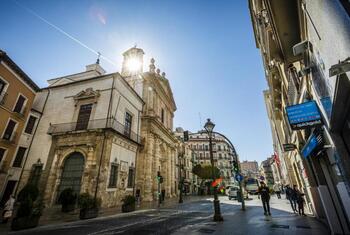 La iglesia de Las Angustias acoge la feria ‘Dulces conventos'