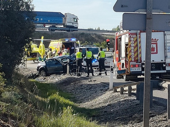 Dos muertos y cuatro heridos graves tras una colisión en Soria