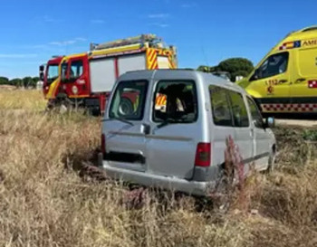 Excarcelado un varón tras una colisión entre dos furgonetas