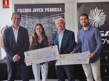 El Premio Joven Promesa encumbra a la nadadora Nayara Pineda
