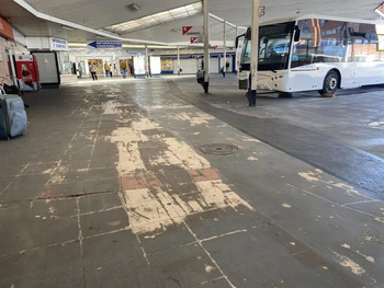 Zarandona afea las críticas a la reforma de la estación de bus